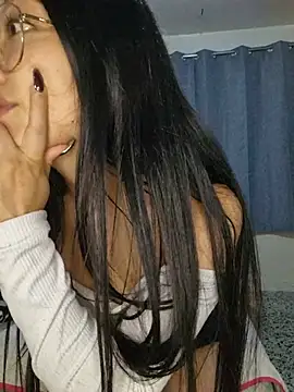 Victoria_722 - DOMI INSIDE DEEP + FINGER IN MY ASS😈