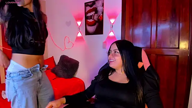 Onix_Cream - 6 spankings on our buttocks