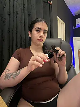 Alhaana_ - OPEN SEXY ASS IN DOGGY!