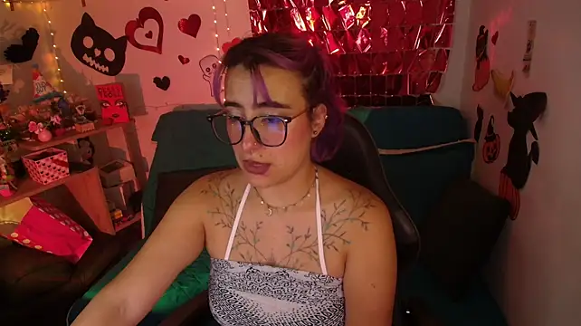 Miacatsito3 - 4 finger in my pussy+video for last tipp
