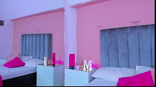MiaPortmass_ - Ride dildo and domi in my clit 💦