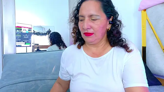 Luna_Naughty1