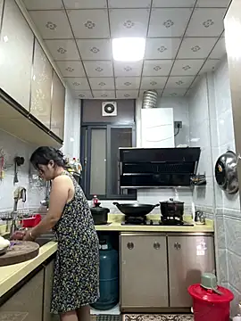 Amy1688 - 脱内裤直播一分钟