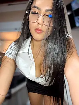 I_AM_SOPHIE_ - UNDRESSES + DILDO FUCK IN DOGGY AT WORK