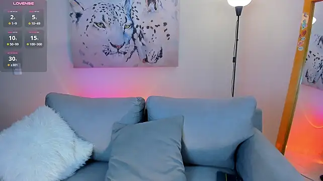BrennaWalker - Fingers Pussy