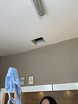 MiaFarkash - CLAP THAT ASS