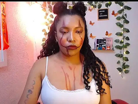 Emily_th - Make the little clown squirt