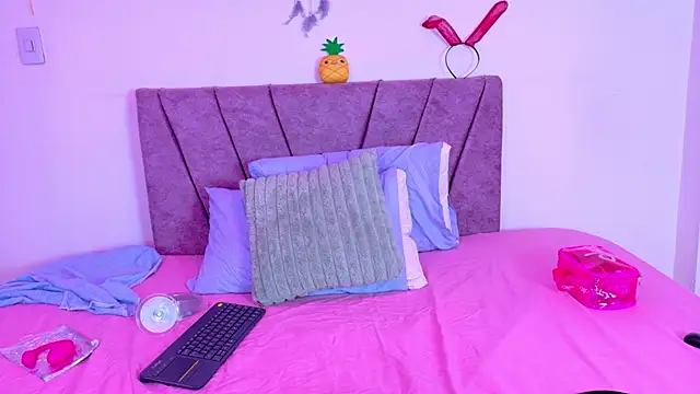 Dakotaa_ks - Play pussy wet 💗