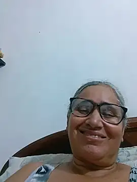 _candi - Aceite en las tetas
