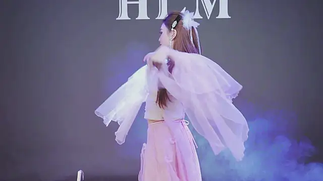 HLM-001 - 菲菲热舞第21轮,过25轮当日业绩提成增加百分之15