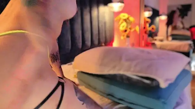 HannaRed_ - SPANK MY ASS UNTIL BE RED 👋🍑🔥