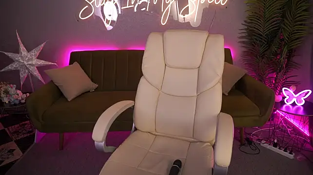 JuicyRina - make me so wet and happy✨💦