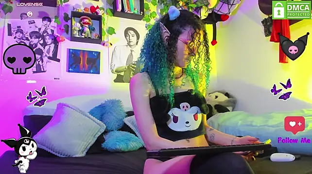 Bluedarkelf888 - rubb my clitoris