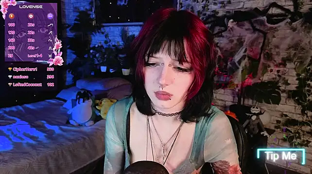 Ashley_Veil - pinch my nipples under top