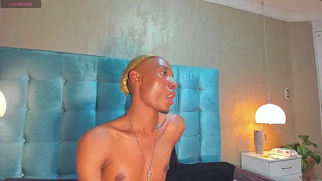axton_voss' Live XXX Chat