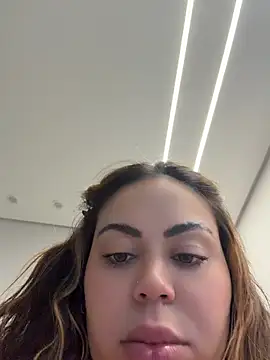 LariiHotWife - Esperando o síndico