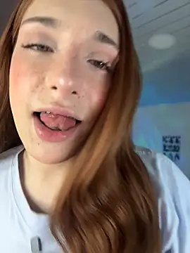 Tiffannyland - plug anal and gapping