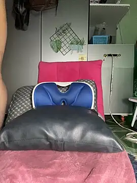 Thy_Thy - PLAY MY PUSSY AND CUM ON YO