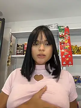 Bella-Ferrer - ride torso in the store