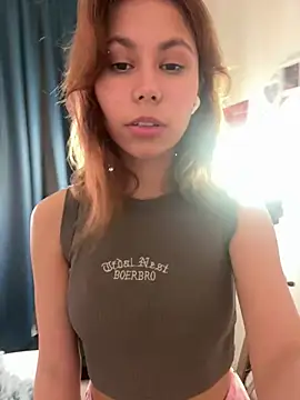 MilkKiss - finger blowjob + close up