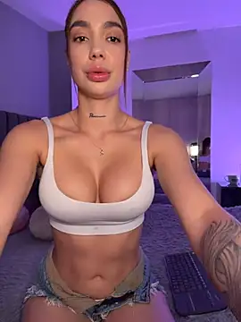 Evelyn_Claiire - Take off my short