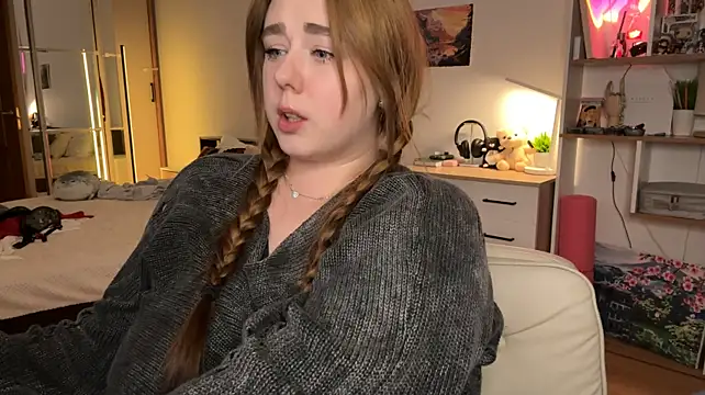 Kimbeam - CUM AND SQUIRT A LOT