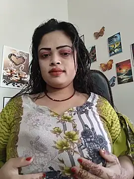 Pinky-2 - Oiling My Sexy Pussy Hole