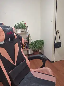 Valentinauwu - Ride dildo