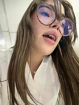 Sweet_Milaa1 - TSUNAMY SQUIRT IN BATHROOM💦💦