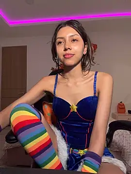 MissBecka_ - caress your legs 🌈