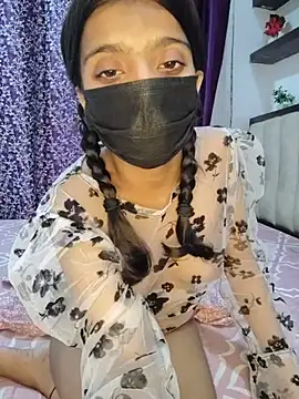 Mini-cutie - Boobs and oil show
