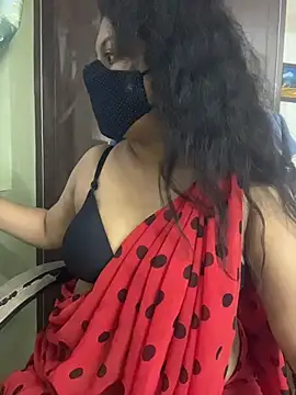 Tamil_Azhagie - 10mins apply oil in boobs