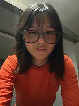 Ivi_sunny - Show ass + spank red ass