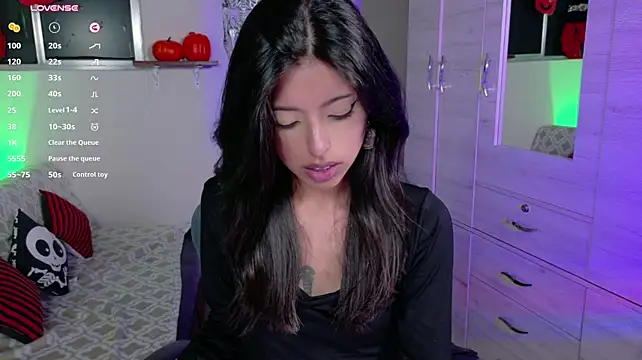 NanakoDollx - STRIPTEASE