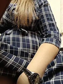 Office_Albertina - Anal+ squirting with the boss