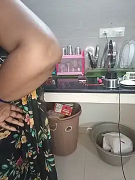 Tamil-hotwife - Ass show