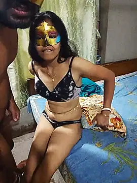 Hot_Urvashi_
