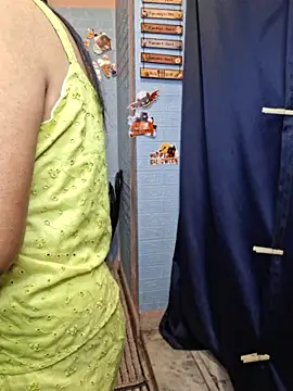 Nisha027 - Dildo show
