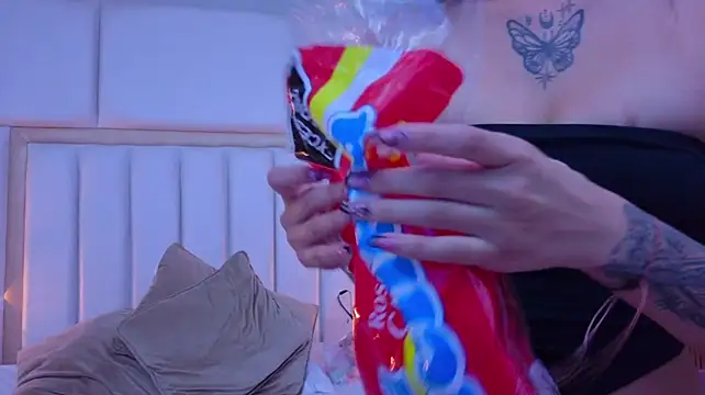LaylaaDoll - Oil on my ass