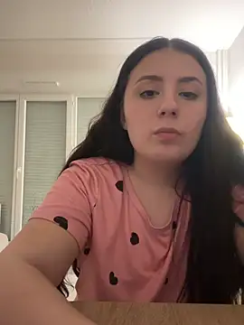 Angela80 - Complètement nue