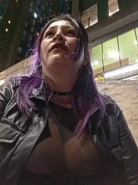 Sophie_banger - Make me horny Tits out & massage 🥵