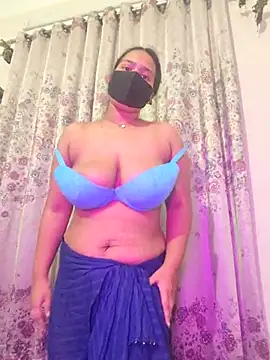 TANISHA-2026 - Suck niple