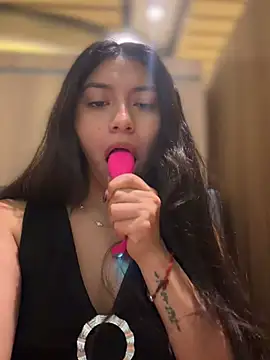 CocoaGigiMuse - PLUG ANAL🍑😳