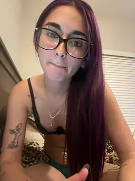 SophieSkyeX - top off 🥰