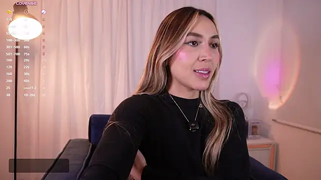 Ashley2004_x - Naked boobs+ lick nipples