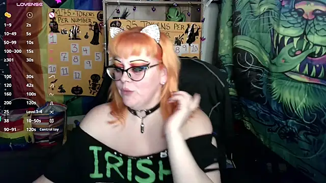 Kinky_Witch - Oil & Spank Ass 6x