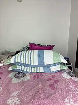 Sandylau - hello guys, naked + squirt