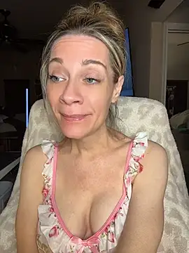 EdenDelilah1 - Play with Pussy