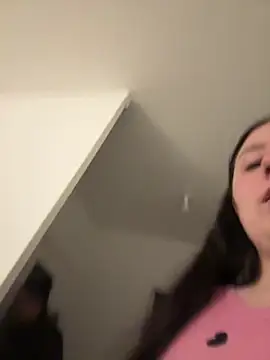 Angela80 - Complètement nue