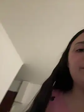 Angela80 - Complètement nue